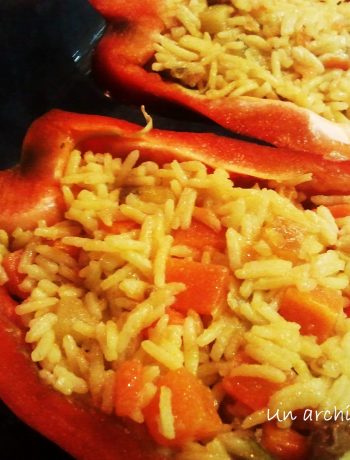 Peperoni ripieni al curry di verdure e riso basmati