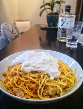 Spaghetti alla carrettiera con stracciatella di bufala